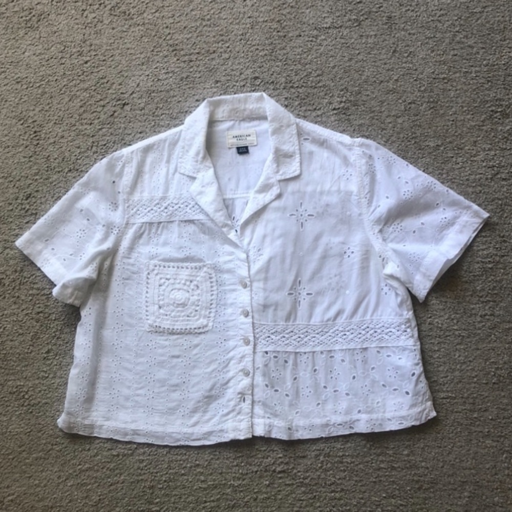 AE Outfitters Eyelet Cropped Shirt. - Picture 1 of 3